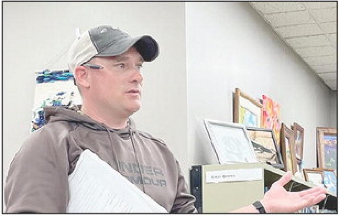 Bryan Doke was this year’s judge for the 49th Annual Art Show of the Ainsworth Art Guild.