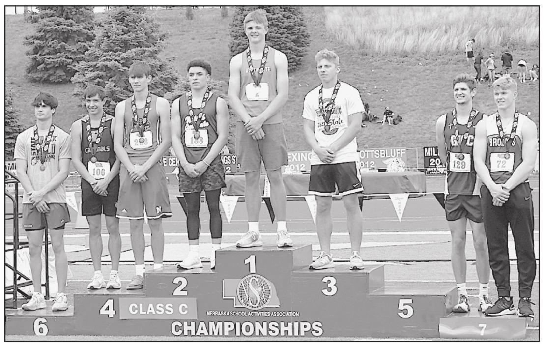 Carter Nelson cleared 6’ 8” in the Class C Boys High Jump to earn first place and a gold medal in the 2021 Class C NSAA State Track Meet in 10:15.78.