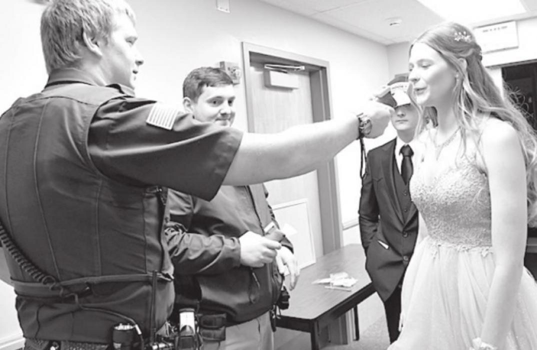 A Photo Gallery of Activities from the 2021 AHS Junior-Senior Prom
