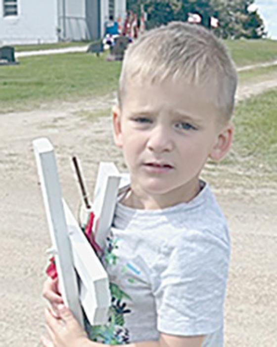 Memorial Day Service Held at Ainsworth Cemetery in Remembrance of Fallen Heroes